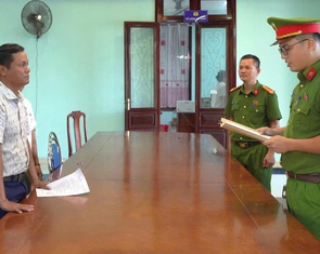 Cựu phó chủ tịch phường ở Huế bị khởi tố vì nhận hối lộ