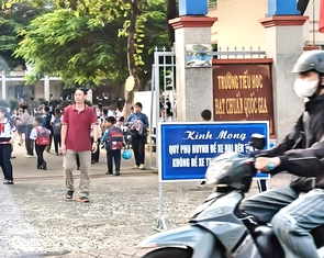 Hàng ngàn tiết dạy thêm giờ của giáo viên bị 'treo' suốt 3 năm