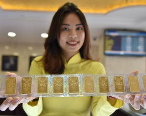 Giá vàng tạo đỉnh rồi điều chỉnh, chuyên gia đưa ra dự báo thời gian tới