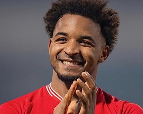 HLV Kim Sang Sik gọi Xuân Son lên tuyển Việt Nam trong tháng 11