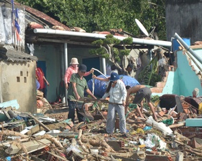 Hơn 50.200 nhà dân bị tốc mái, đổ sập do bão Kalmaegi, Chủ tịch tỉnh Gia Lai viết thư kêu gọi