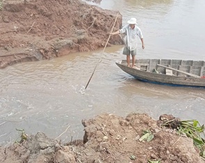 Công bố tình huống khẩn cấp sạt lở đê bao cồn Thanh Long