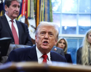 Ông Trump cảnh báo 'thảm họa kinh tế' nếu Tòa án tối cao Mỹ ra phán quyết chống thuế quan