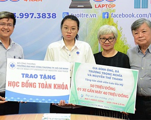 Những tân sinh viên được tiếp sức đến giảng đường: Vẫn tự hỏi đây là mơ hay chuyện cổ tích