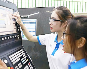 Thay đổi định kiến về đào tạo nghề: Doanh nghiệp đang 'khát' nhân lực kỹ thuật