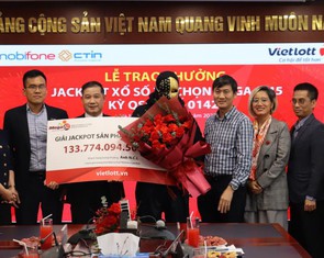 Mỗi ngày mua 3 vé số tự chọn, người đàn ông Khánh Hòa trúng Vietlott hơn 133 tỉ đồng