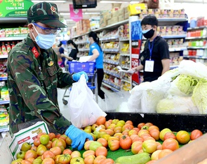 Đài tưởng niệm nạn nhân COVID-19: Dìu nhau qua thăng trầm, đau thương vẫn luôn vững lòng