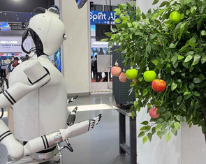 Amazon giội 'gáo nước lạnh' vào cơn sốt robot hình người tại Web Summit