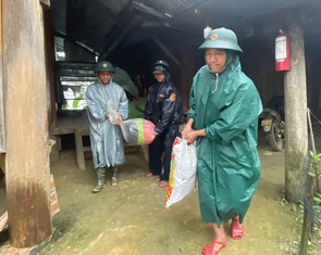 Đà Nẵng: Mở rộng phạm vi dời dân vùng sạt lở, bộ đội sẵn sàng dựng lán, nhường nhà cho dân