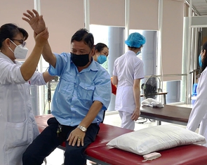 Vượt 'cửa tử' đột quỵ nhưng lại bỏ ngỏ phục hồi chức năng