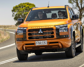 Mitsubishi Triton và Pajero gác lại bản điện, thay bằng hybrid