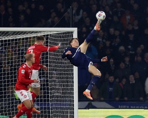 McTominay: Cú đúp siêu phẩm móc bóng trong 6 tháng