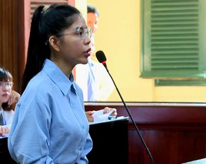 Hằng Du Mục khóc nức nở nói con bị quấy rầy, sợ bị tước quyền nuôi con