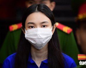 Hình ảnh hoa hậu Thùy Tiên, Hằng Du Mục, Quang Linh tại tòa sau 6 tháng bị tạm giam