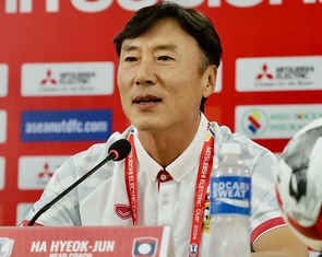 HLV tuyển Lào: 'Tôi biết Xuân Son sẽ vào sân'