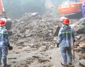 Tìm thấy thi thể nạn nhân còn lại trong vụ sạt lở đèo Khánh Sơn vùi lấp lán trại