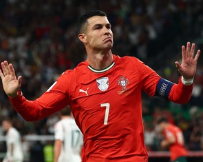 FIFA bất ngờ tung động thái đáp trả Ronaldo