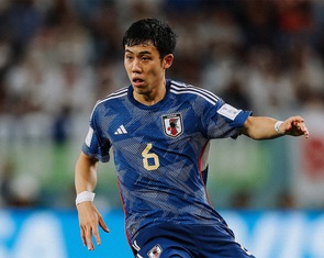 Bóng đá Nhật quá tham vọng?