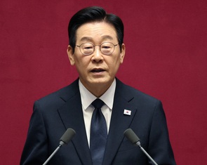 Tổng thống Hàn Quốc: Sẵn sàng đối thoại với Triều Tiên qua mọi kênh