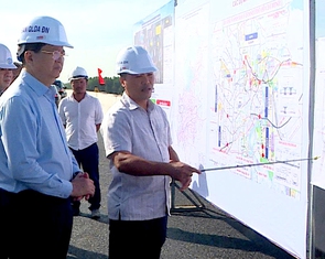 Phó thủ tướng Mai Văn Chính: Phải cố gắng thông xe kỹ thuật đường vành đai 3 TP.HCM trước 19-12