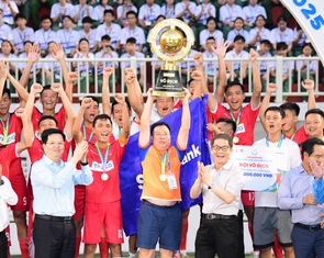 Hình ảnh ấn tượng tại lễ bế mạc Giải bóng đá công nhân, viên chức Việt Nam 2025