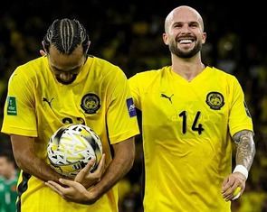 Làng bóng đá Malaysia kêu gọi 'nếu thua, hãy thua một cách đàng hoàng'