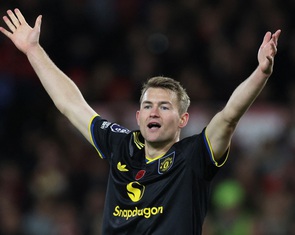 Bảng xếp hạng Ngoại hạng Anh vòng 10: Man United rơi xuống hạng 8