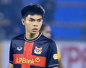 Cầu thủ 18 tuổi kiến tạo giúp Ninh Bình thắng nghẹt thở Sông Lam Nghệ An