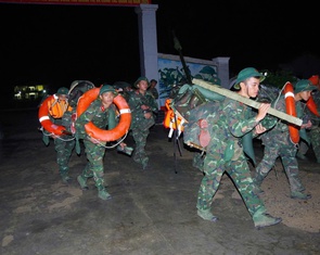 Bộ đội xuất quân từ 3h sáng, Tư lệnh Quân khu 5 yêu cầu Đắk Lắk, Gia Lai, Quảng Ngãi sẵn sàng