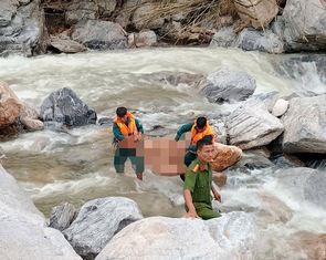 Nhóm trẻ em miền núi Đà Nẵng tắm suối bị nước cuốn trôi, 1 chết đuối, 1 mất tích