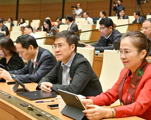 Cấm kinh doanh thuốc lá điện tử, thuốc lá nung nóng, giảm 38 ngành đầu tư có điều kiện