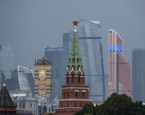 15 drone bay về hướng Matxcơva, xuồng không người lái tấn công tàu chở dầu ở Biển Đen