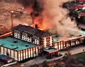 Đụng độ biên giới Thái Lan - Campuchia sang ngày thứ 11: Xe tăng phá hủy sòng bạc ở Campuchia