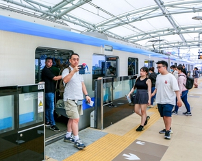 Gần 19 triệu lượt khách đi metro số 1 sau một năm vận hành
