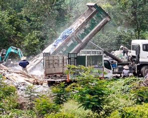 Bộ NN-MT yêu cầu xử lý nghiêm nạn đổ trộm rác thải xây dựng sau điều tra của Tuổi Trẻ