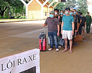 Bọn tội phạm mua bán người thoải mái khai thác môi trường mạng