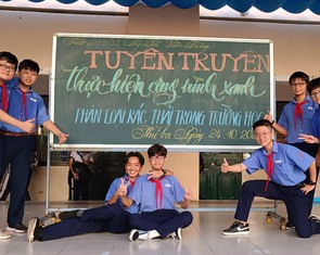 Học sinh 1 trường công lập ở TP.HCM chỉ đóng 10.000 đồng/tháng tiền trường