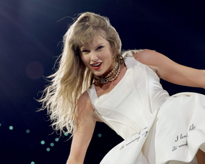 'Món quà' Noel trị giá 1 triệu USD của Taylor Swift