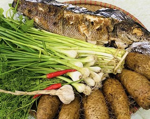 Canh cá quả củ từ, rau cần nóng hổi: Món độc lạ xứ Bắc