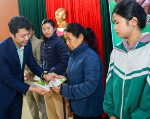 Nguồn lực quý giá từ GREENFEED hỗ trợ bà con tái thiết sau bão lũ