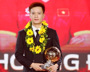 Quả bóng vàng Việt Nam 2025: Tranh cãi ai xứng đáng hơn