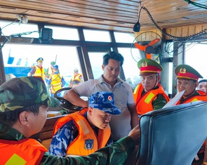 Vùng Cảnh sát biển 2 xử lý kịp thời các vi phạm trên biển