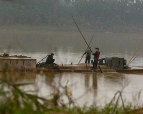 Vụ cát tặc trên sông Thạch Hãn: Chủ bãi tập kết từng cam kết không nhập cát lậu, không được bán cát