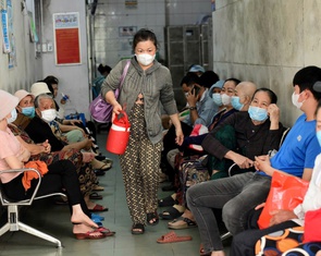 Số bệnh nhân đến Bệnh viện Ung bướu khám tăng 22%, ung thư tuyến giáp chiếm tỉ lệ cao nhất, vì sao?