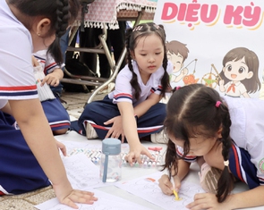 Dạy trò lắng nghe cảm xúc, giảm một nửa nguy cơ bạo lực học đường