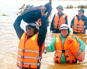 Cảnh báo khả năng lại có lũ ở Khánh Hòa, sẵn sàng sơ tán dân khỏi nơi nguy hiểm