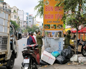 Giành lại vỉa hè: Không thể nói mãi được!