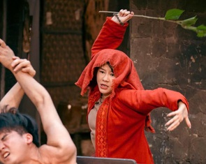 Nghịch lý phim dở doanh thu cao