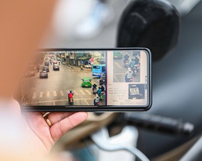 Hà Nội tăng cường xử phạt qua camera giám sát, tài xế vượt đèn đỏ được xem hình ảnh vi phạm