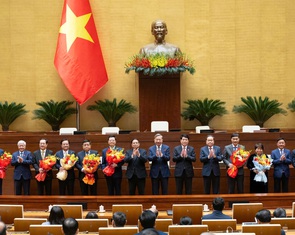 Quốc hội thông qua hợp nhất các bộ ngành, Chính phủ có 7 phó thủ tướng